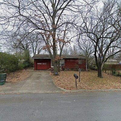 1228 S West Ave, Fayetteville, AR 72701