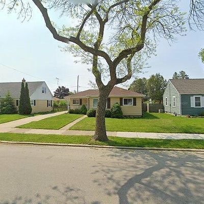 1237 South St, Racine, WI 53402