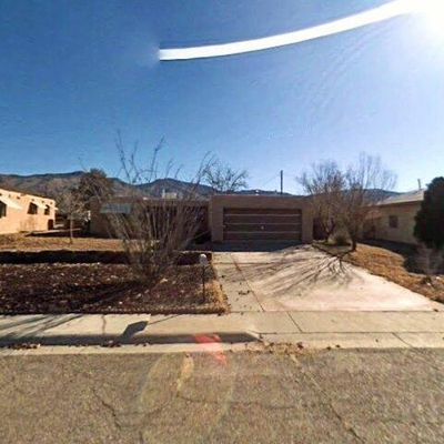 1516 Roosevelt Ave, Alamogordo, NM 88310