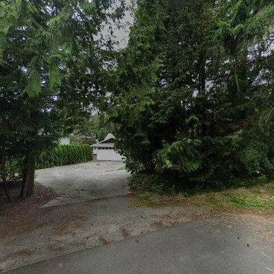 1560 Rhododendron Dr, Camano Island, WA 98282