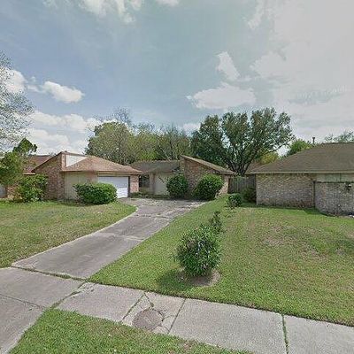 15919 Val Verde Dr, Houston, TX 77083