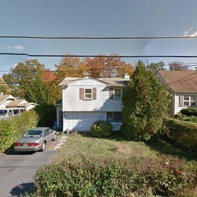 16 Jefferson Ave, Lake Hiawatha, NJ 07034