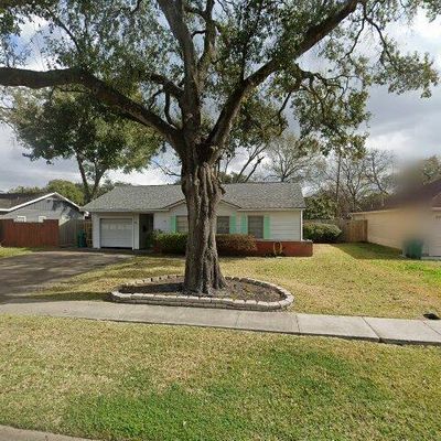 1801 San Jacinto Dr, Pasadena, TX 77502