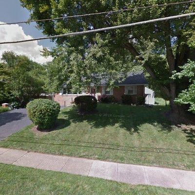 1808 Gilson St, Falls Church, VA 22043