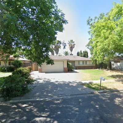 1829 W Norwich Ave, Fresno, CA 93705