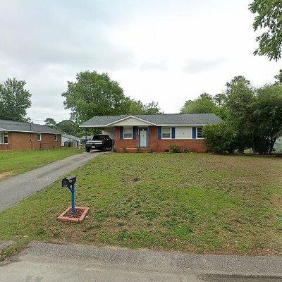 1839 Strathmore Ave, Fayetteville, NC 28304