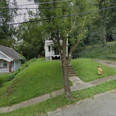 1917 Brinkmeier Ave, Cincinnati, OH 45225