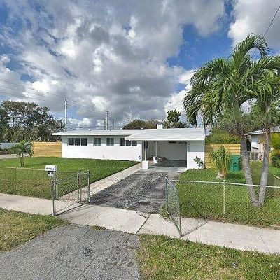 19500 Nw 1 St Ct, Miami, FL 33169