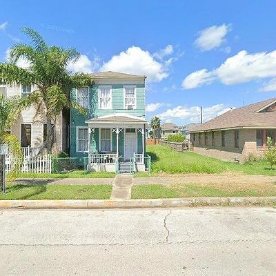 1720 Market St, Galveston, TX 77550