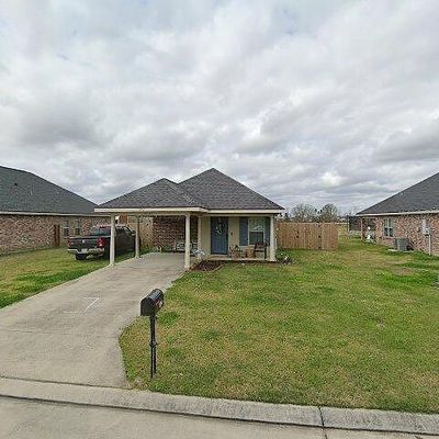 174 Darwen Dr, Raceland, LA 70394