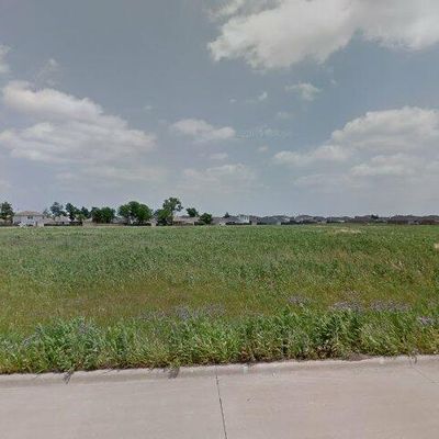 1751 Overlook Dr, Lancaster, TX 75146