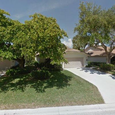 211 Saint Charles Ct, Jupiter, FL 33477