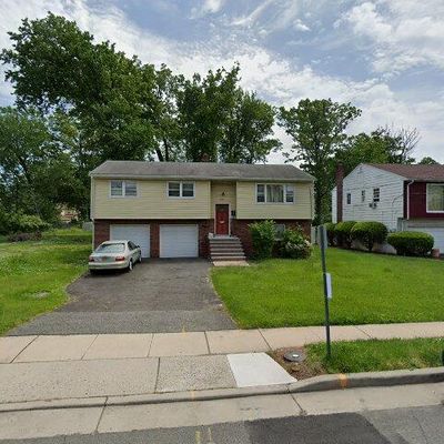 221 W 2 Nd Ave, Roselle, NJ 07203