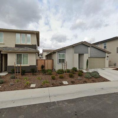 2240 Borealis Cir, Roseville, CA 95747