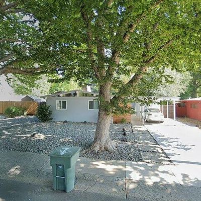 2243 London Ave, Redding, CA 96001