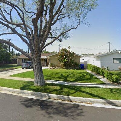 22645 Festividad Dr, Santa Clarita, CA 91350