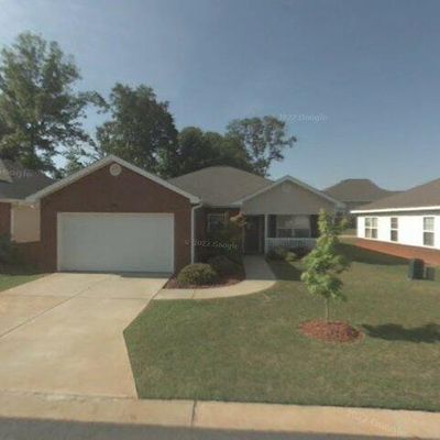 227 Pebble Beach Dr, Perry, GA 31069