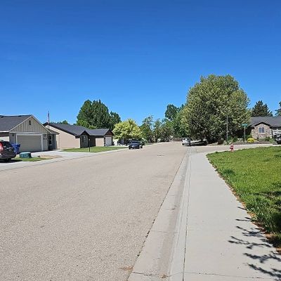 20118 Kremmwood Dr, Notus, ID 83656