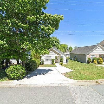 202 Pitts St, Kernersville, NC 27284