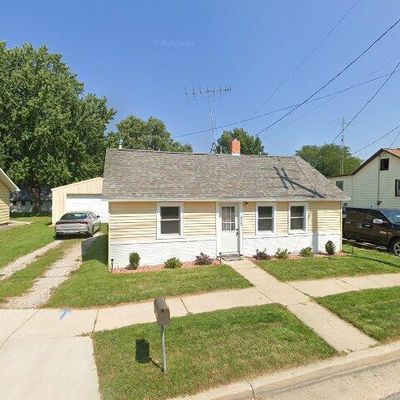 202 W Spaulding St, Watertown, WI 53098