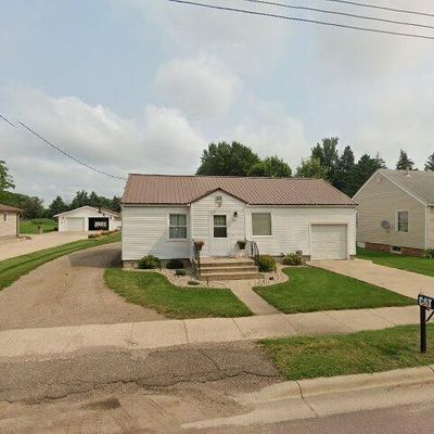 204 W Menage Ave, Lakefield, MN 56150