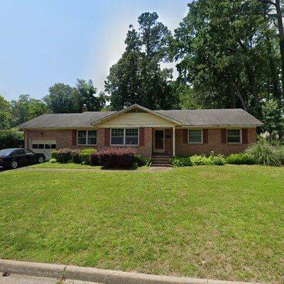 207 Normandy Ln, Newport News, VA 23606