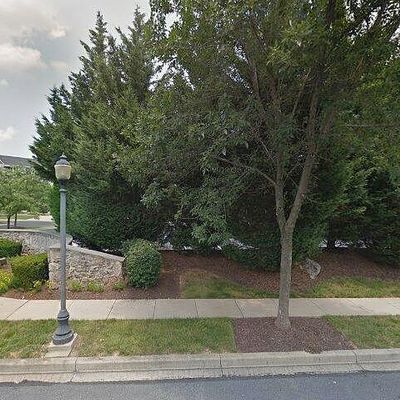 2520 Waterside Dr #304, Frederick, MD 21701