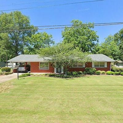 253 Miller Ave, West Point, MS 39773