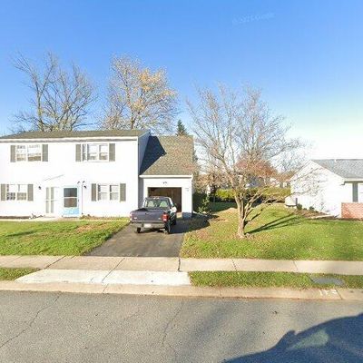 257 S Center St, Cleona, PA 17042