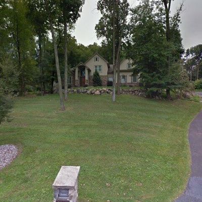 2588 Kings Mill Rd, Hellertown, PA 18055