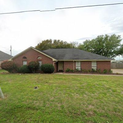 2609 Sue St, El Campo, TX 77437