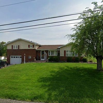 27 Burlington Ave, Uniontown, PA 15401