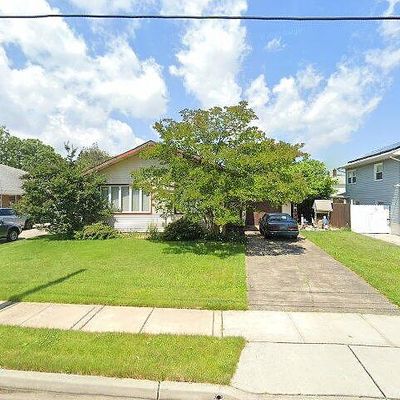 27 Clifford St, Carteret, NJ 07008