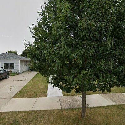 2321 73 Rd St, Kenosha, WI 53143