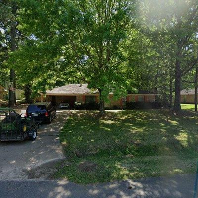 233 Mosby Dr, Pineville, LA 71360