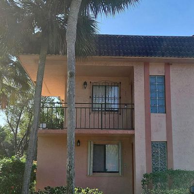 239 Lakeview Dr #201, Weston, FL 33326