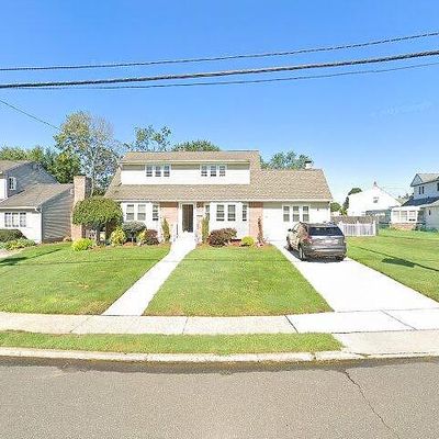 24 Albemarle Rd, Trenton, NJ 08690