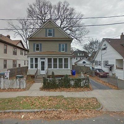 24 Fairmount St, Springfield, MA 01108