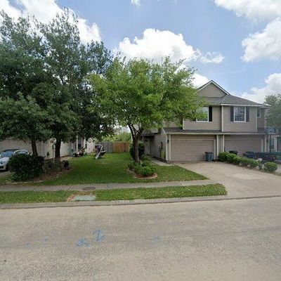 242 Drake Run Ln, Dickinson, TX 77539