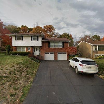 243 Shafer Rd, Coraopolis, PA 15108