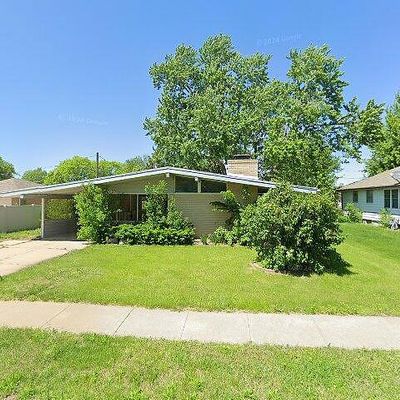 2458 26 Th Ave, Columbus, NE 68601