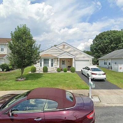 3 Tallhedge Ct, Barnegat, NJ 08005