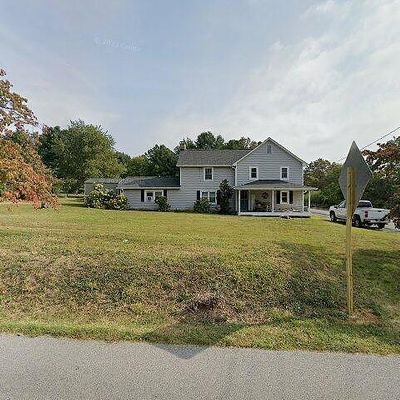 301 N Oak Ln, Waynesboro, VA 22980