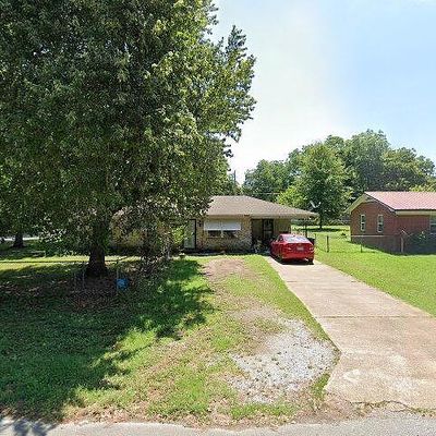 301 Woodland Ave, Tuckerman, AR 72473