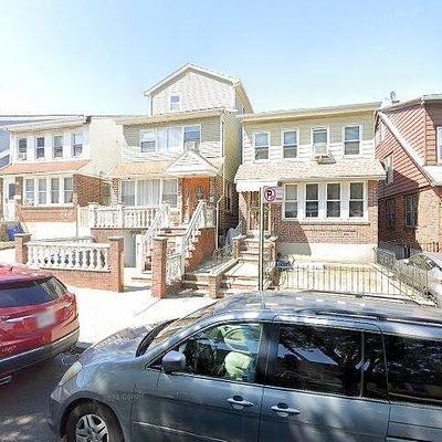 3024 92 Nd St, East Elmhurst, NY 11369