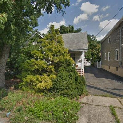 303 4 Th Ave, Hawthorne, NJ 07506