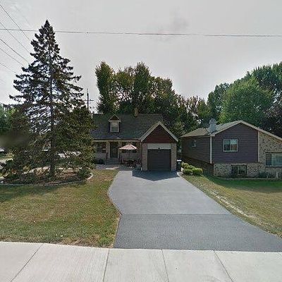 303 W Hawley St, Mundelein, IL 60060