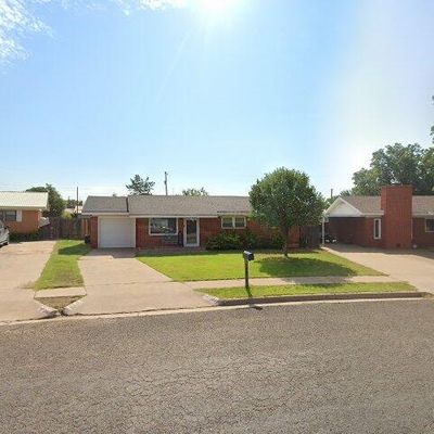 304 Gary Ln, Denver City, TX 79323