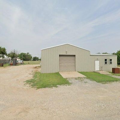 305 Sycamore St, Archer City, TX 76351