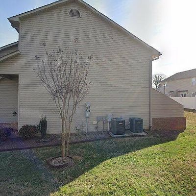 307 Skiles Hts #B, Thomasville, NC 27360